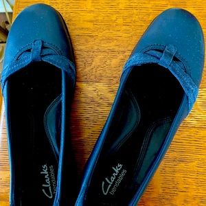Comfy Clark’s dark blue flats